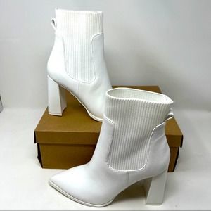 NIB Steve Madden Scavenge White Leather Pointed Toe Block Heel Ankle Boots